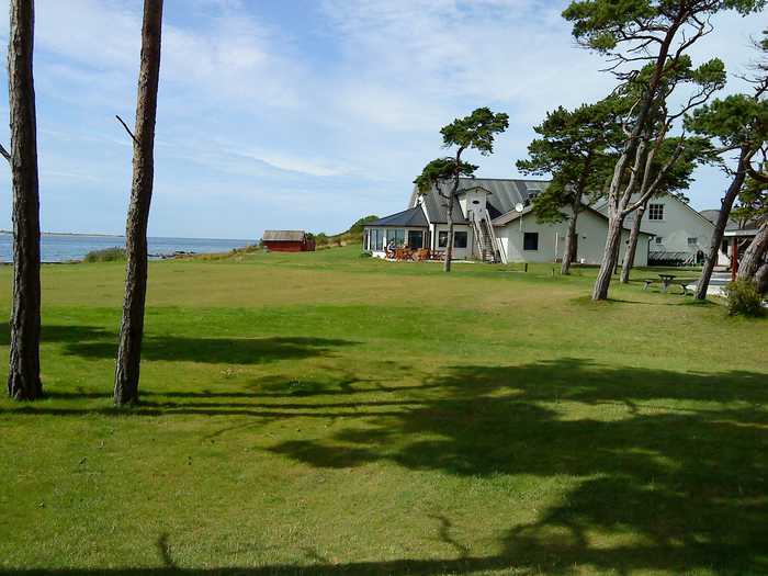 Visby GKs klubbhus på Kronholmens golfbana i Västergarn
